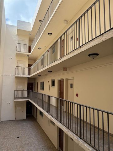 1150 Collins Ave 301, Miami Beach, FL 33139