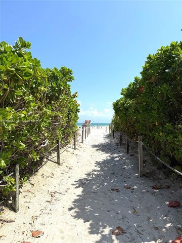 1150 Collins Ave 301, Miami Beach, FL 33139