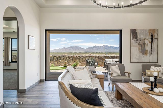 7736 Celestial Street, Las Cruces, NM 88012