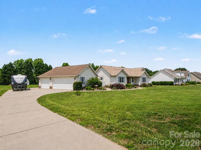 290 Deal Estate Drive, China Grove, NC 28023