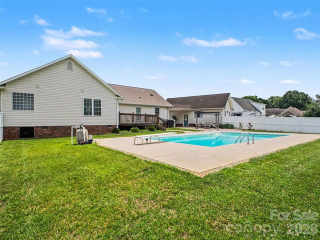 290 Deal Estate Drive, China Grove, NC 28023