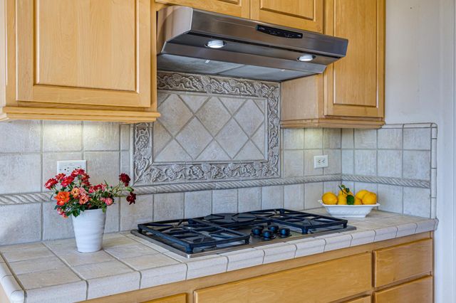 5222 Silver Peak Ln, Rocklin, CA 95765