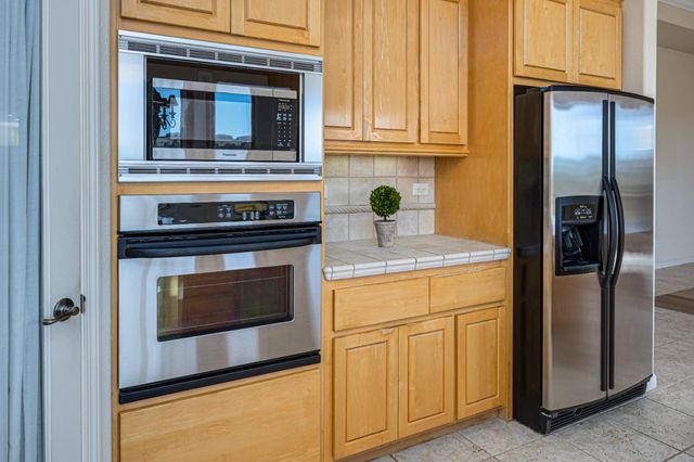 5222 Silver Peak Ln, Rocklin, CA 95765