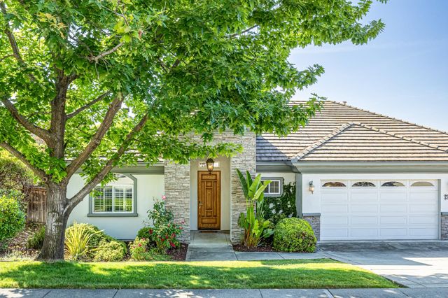 5222 Silver Peak Ln, Rocklin, CA 95765