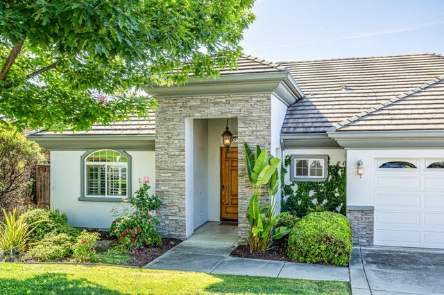 5222 Silver Peak Ln, Rocklin, CA 95765