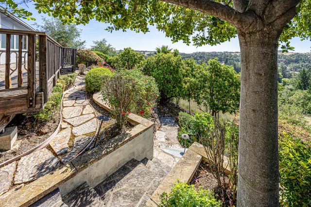 5222 Silver Peak Ln, Rocklin, CA 95765