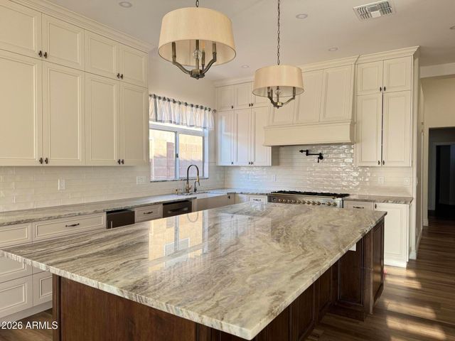 22366 N 68TH Drive, Glendale, AZ 85310