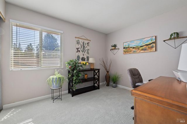 908 Hudis St, Rohnert Park, CA 94928