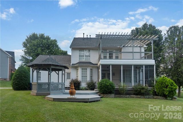 8230 Glamorgan Lane, Matthews, NC 28104