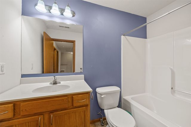 187 Alydar Drive, North Liberty, IA 52317