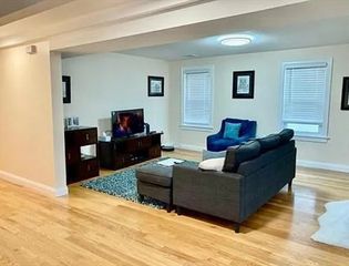 553 Washington St 3, Quincy, MA 02169