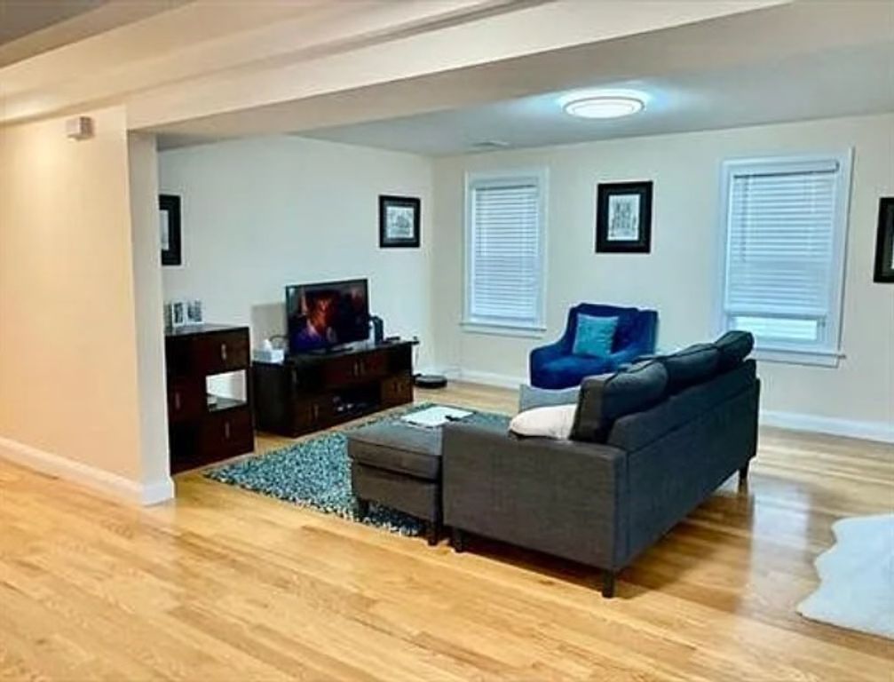 553 Washington St 3, Quincy, MA 02169