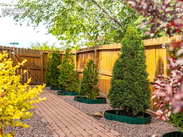 4891 Tawny Ridge Drive, Colorado Springs, CO 80916