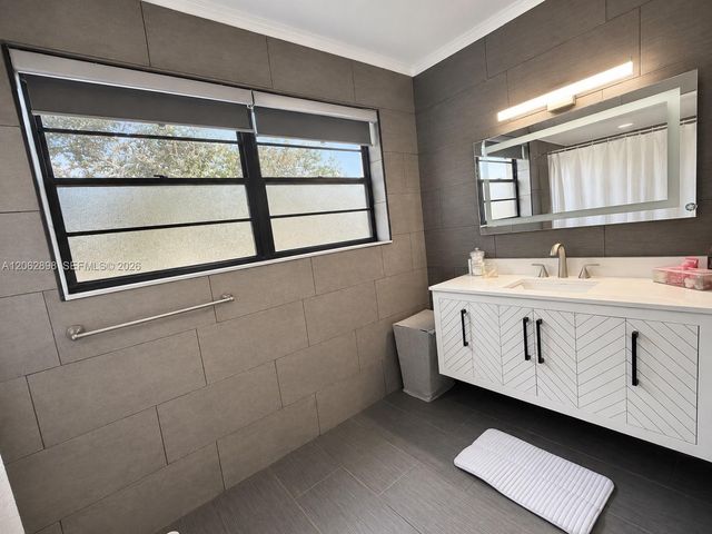 2041 Bayberry Drive, Pembroke Pines, FL 33024