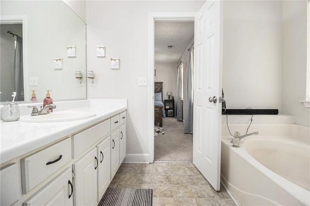 230 Laurel Way, Covington, GA 30016