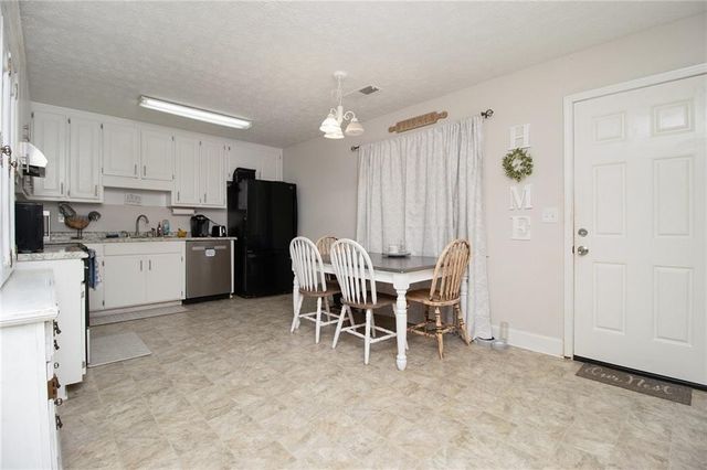 230 Laurel Way, Covington, GA 30016