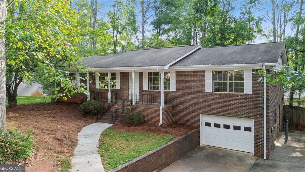 3915 Green Forest Lane SE, Smyrna, GA 30082 — exterior