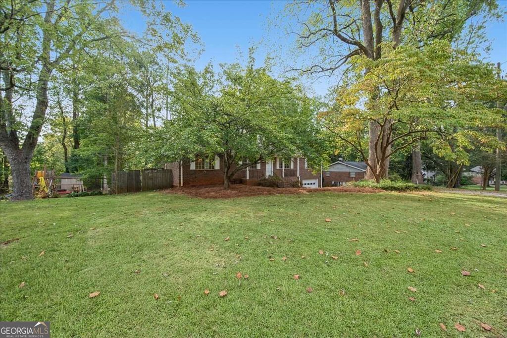 3915 Green Forest Lane SE, Smyrna, GA 30082 — photo 2