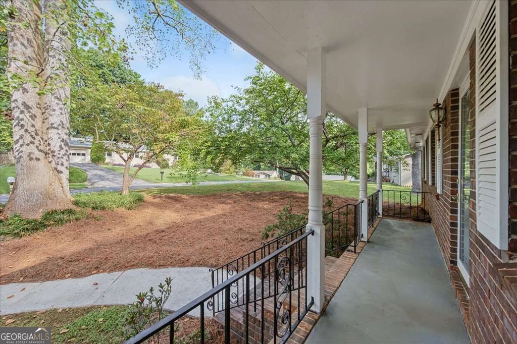 3915 Green Forest Lane SE, Smyrna, GA 30082 — photo 4