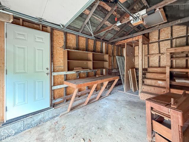1111 Fairfax Street, Anderson, IN 46012