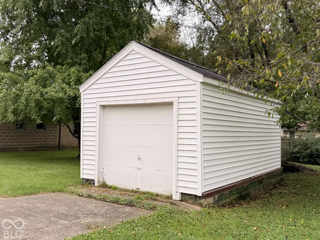 1111 Fairfax Street, Anderson, IN 46012
