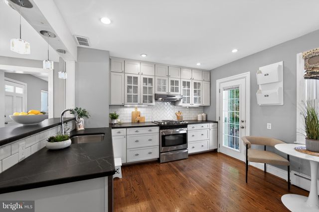 522 DUDLEY AVE, Narberth, PA 19072