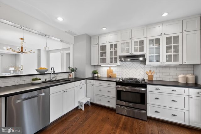522 DUDLEY AVE, Narberth, PA 19072