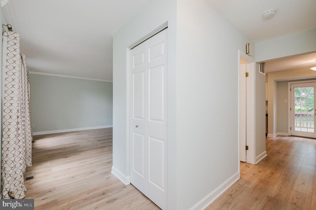 Image 10 of property listing at 12221 ROHAN CT, Owings Mills, MD 21117