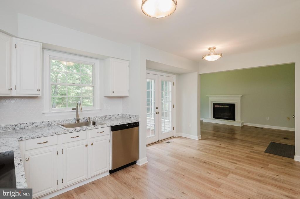 Image 18 of property listing at 12221 ROHAN CT, Owings Mills, MD 21117