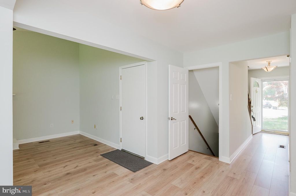 Image 20 of property listing at 12221 ROHAN CT, Owings Mills, MD 21117