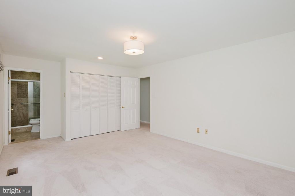 Image 27 of property listing at 12221 ROHAN CT, Owings Mills, MD 21117