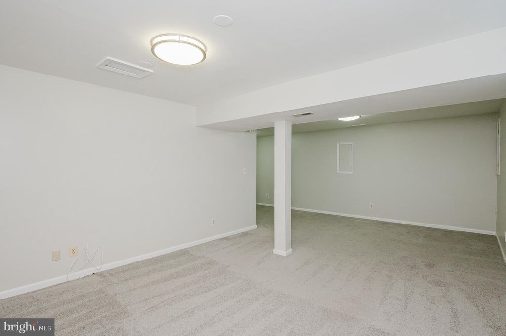 Image 40 of property listing at 12221 ROHAN CT, Owings Mills, MD 21117