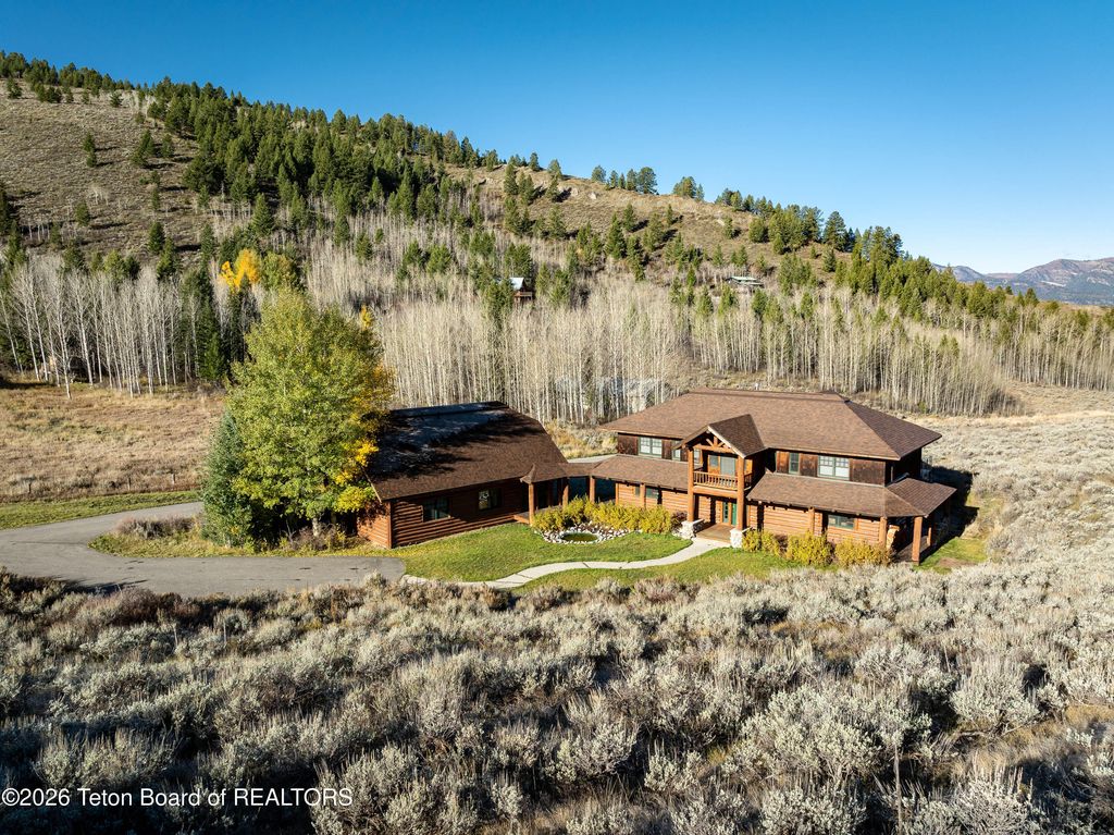 515 SADDLE BUTTE Way, Jackson, WY 83001 photo 2