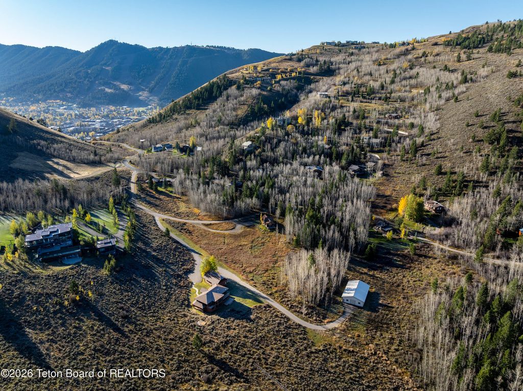 515 SADDLE BUTTE Way, Jackson, WY 83001 photo 5