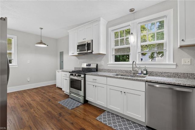 87 Farragut ST, Portsmouth, VA 23702