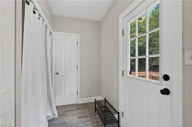 87 Farragut ST, Portsmouth, VA 23702