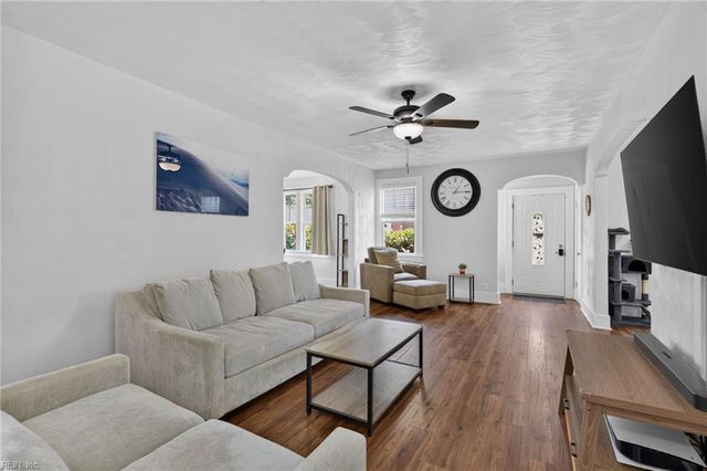 87 Farragut ST, Portsmouth, VA 23702