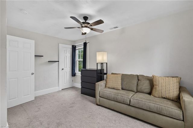 87 Farragut ST, Portsmouth, VA 23702
