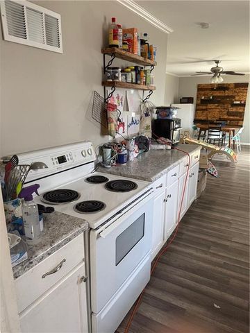 220 S Church Street, Olathe, KS 66061