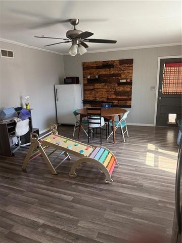 220 S Church Street, Olathe, KS 66061