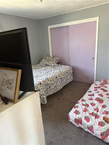 220 S Church Street, Olathe, KS 66061