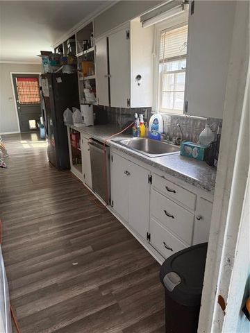 220 S Church Street, Olathe, KS 66061