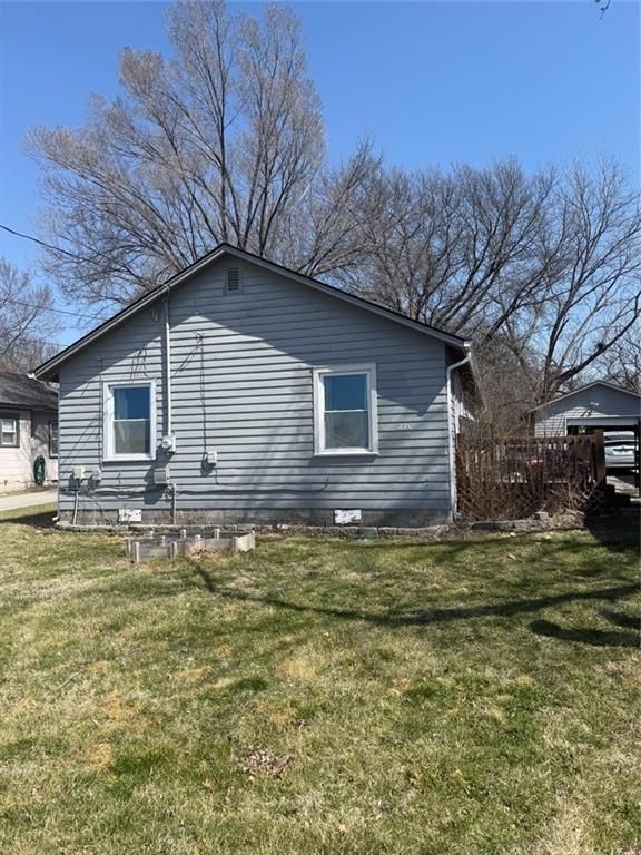 220 S Church Street, Olathe, KS 66061