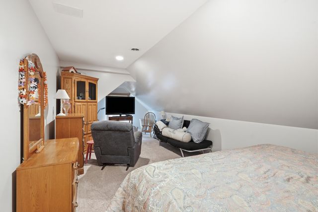 12593 Washington Street, Crown Point, IN 46307