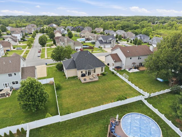 12593 Washington Street, Crown Point, IN 46307