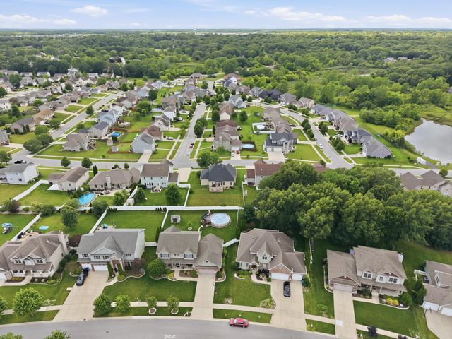 12593 Washington Street, Crown Point, IN 46307