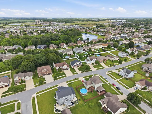 12593 Washington Street, Crown Point, IN 46307