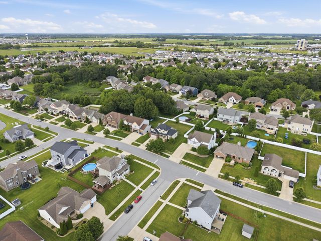 12593 Washington Street, Crown Point, IN 46307