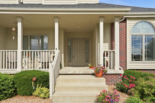 12593 Washington Street, Crown Point, IN 46307
