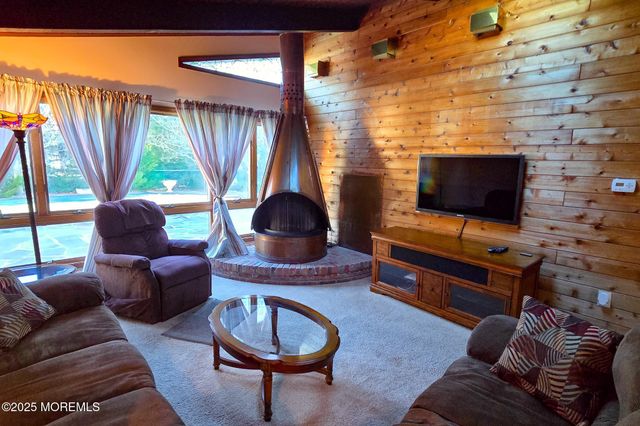 72 Pershing Boulevard, Lavallette, NJ 08735